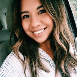 Meet your Posher, Daniela